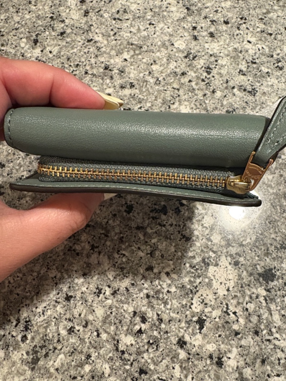 Coach Leather Card Wallet in Sage Green with Gold Logo - Picture 4 of 4